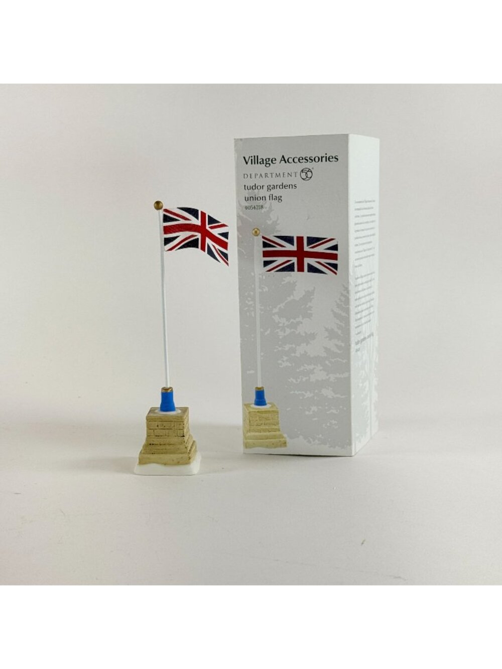 Dept 56 Village Accessories Union Jack Flag Display 4054218 British Christmas